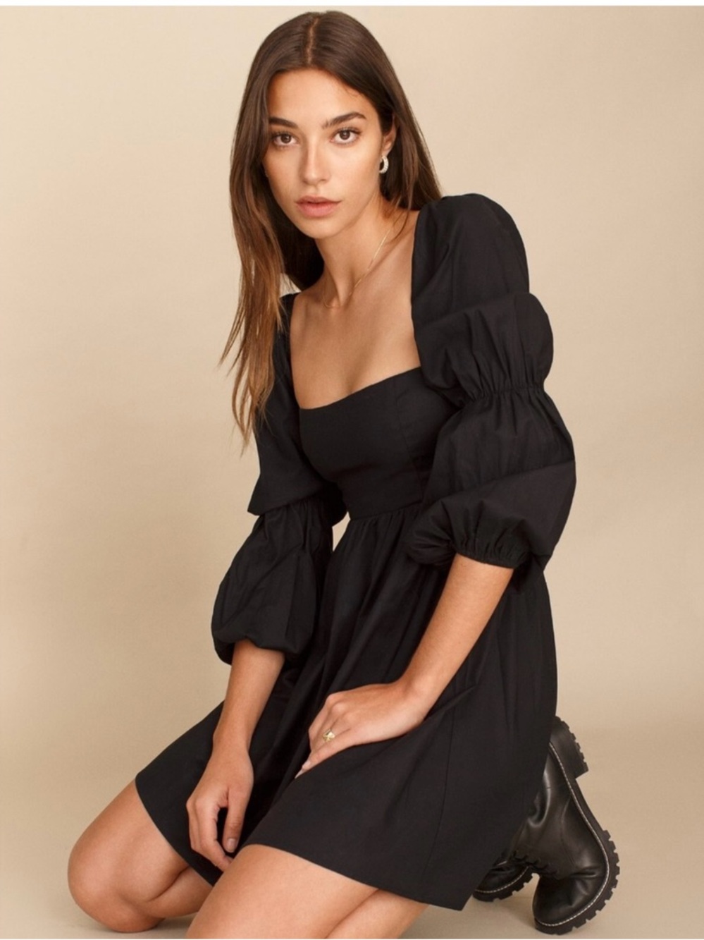 ✨ Reformation Square Neck Mini Dress – Feminine Flowy Staple ✨
